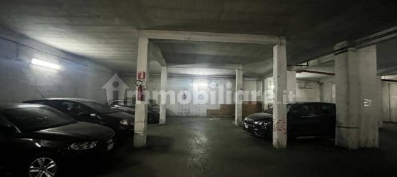 1غرفة عقار تجاري في Naples, Italy رقم 102998 2