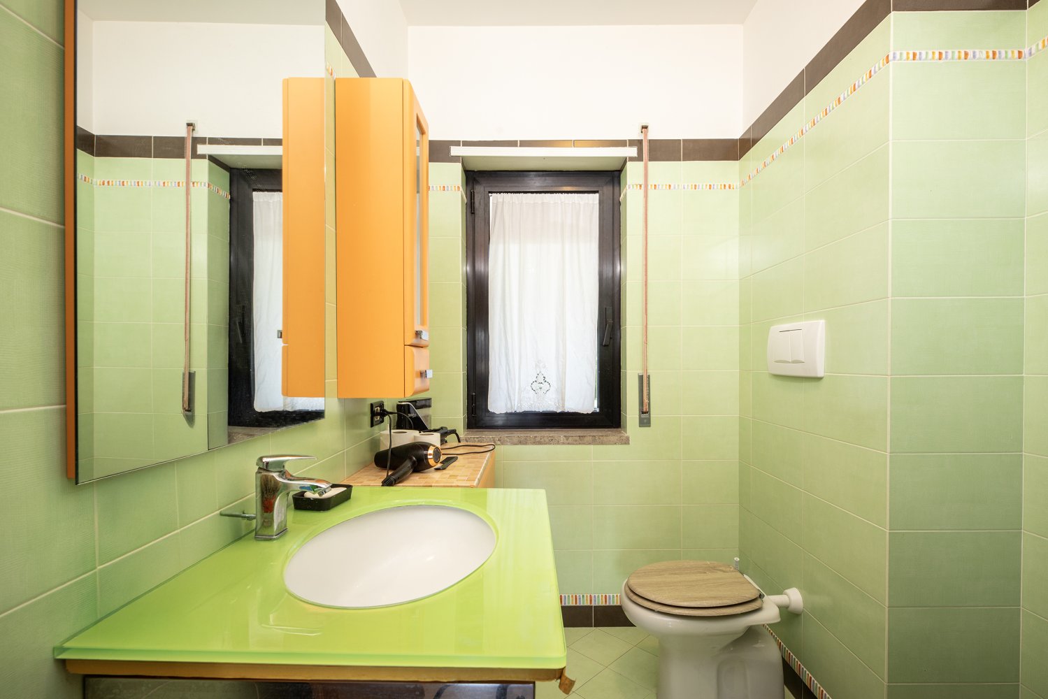 4 bedrooms Apartment in Rome, Italy No. 357397