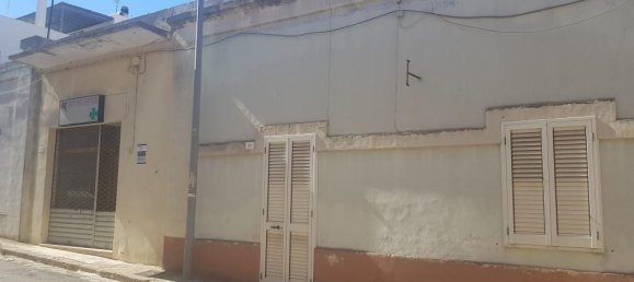 3غرفة منزل في Matino, Italy رقم 234127 2