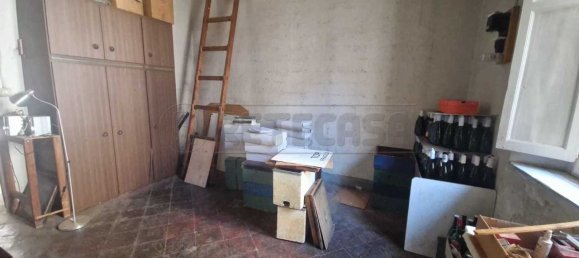 58m² Garage in Cremona, Italy No. 266480 4