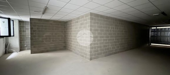 2-Zimmer Gewerbliche Immobilie in Ospitaletto, Italy, Nr. 163773 5