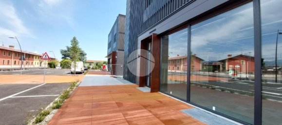 2-Zimmer Gewerbliche Immobilie in Ospitaletto, Italy, Nr. 163773 6