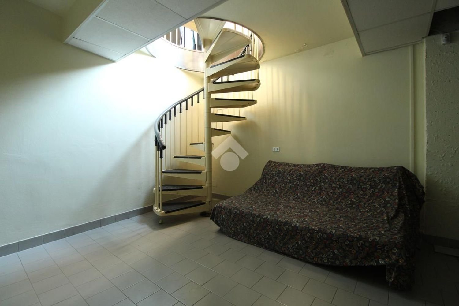 59m² Office in Vicenza, Italy No. 119917