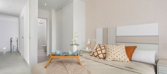 3 bedrooms House in La Marina, Spain No. 286424 7