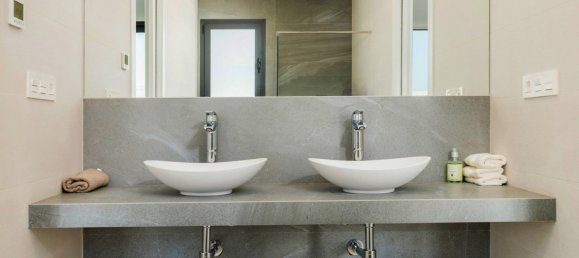 3 bedrooms House in La Marina, Spain No. 286424 3