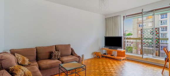 1 bedroom Apartment in Paris, France No. 325269 3