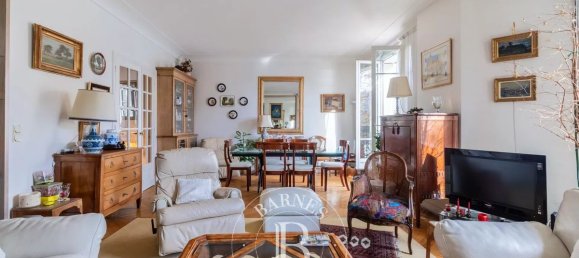 3 bedrooms Apartment in Paris, France No. 164092 4