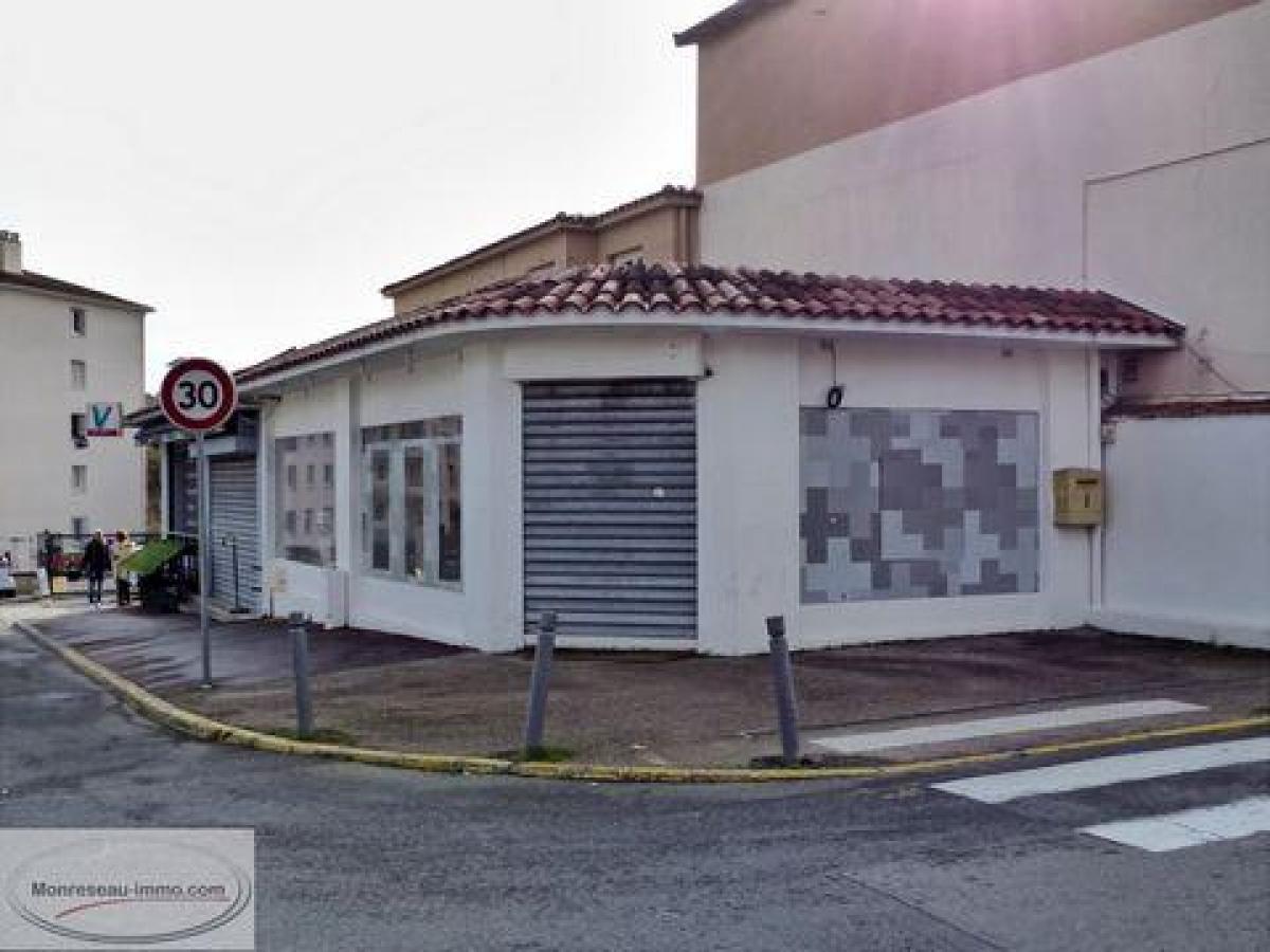 1 bedroom Factory in Vallauris, France No. 18003