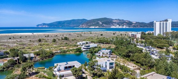 3 bedrooms House in Grandola, Portugal No. 18643 45