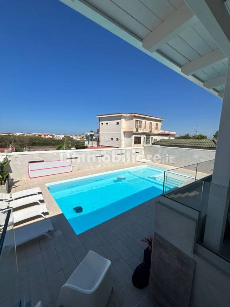 3 bedrooms Villa in Giugliano in Campania, Italy No. 260215