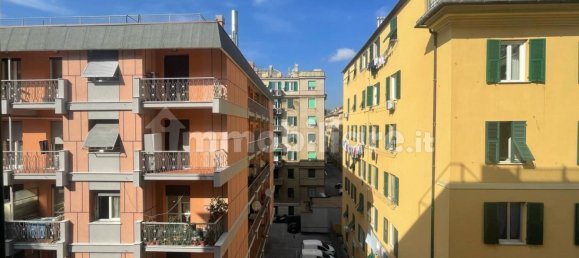 Квартира с 2 спальнями в Генуя, Италия № 352362 4