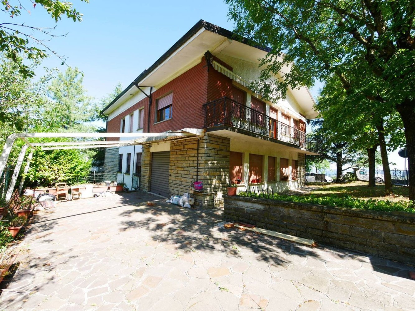 14 rooms Villa in Serramazzoni, Italy No. 298837