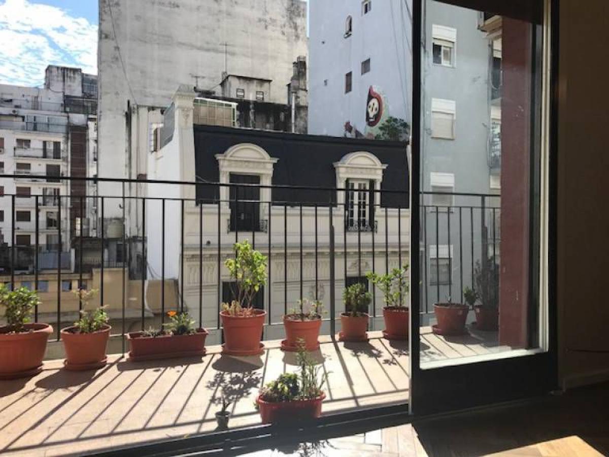 3 bedrooms Apartment in Buenos Aires, Argentina No. 72833