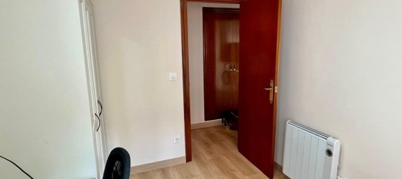 3 bedrooms Apartment in Zaragoza, Spain No. 145787 11