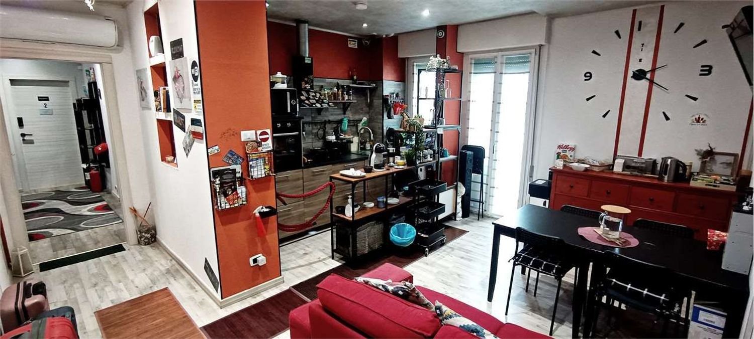 5-salle Appartement à Modena, Italy No. 157791