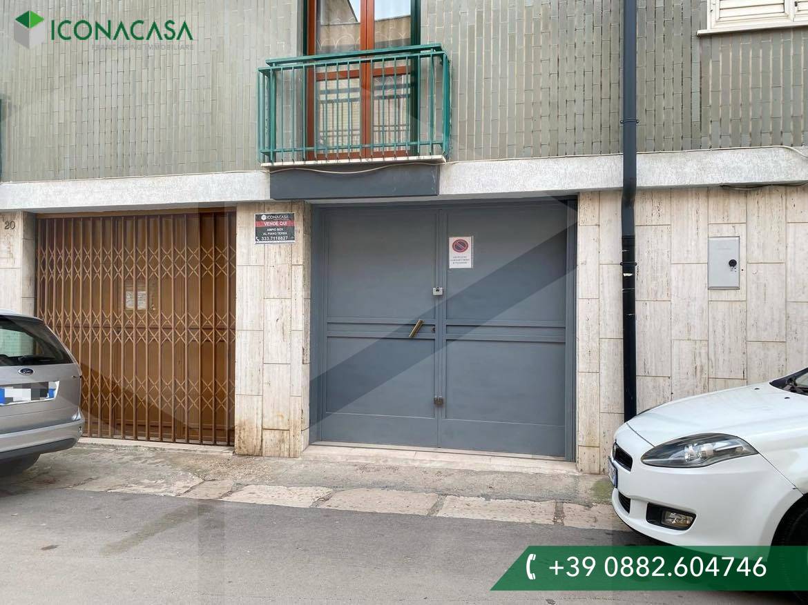 1-Zimmer Gewerbliche Immobilie in San Severo, Italy, Nr. 20724