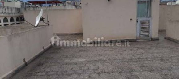 4 bedrooms Apartment in Messina, Italy No. 39889 4