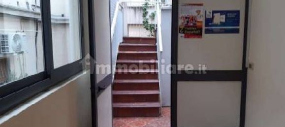 4 bedrooms Apartment in Messina, Italy No. 39889 3