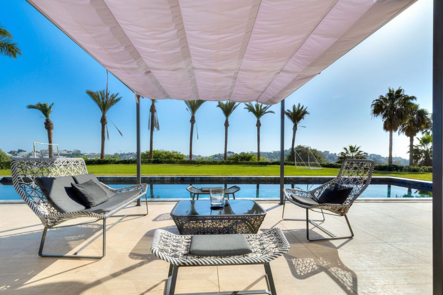 8 bedrooms Villa in La Quinta, Spain No. 57371