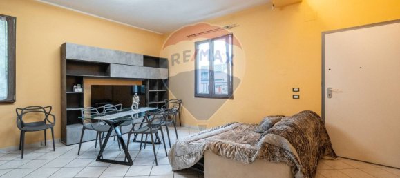 Apartamento de 2 dormitorios en Casaloldo, Italy No. 352711 18