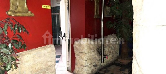 Коммерческая недвижимость с 4 комнатами в Альбино, Италия № 377131 4