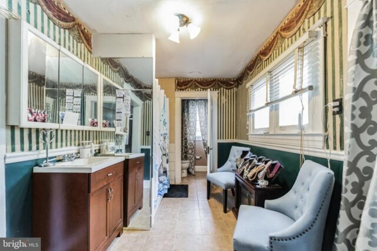 Дом с 5 спальнями в Балтимор, США № 394076