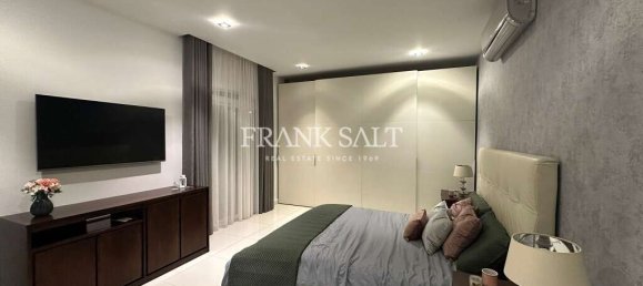 3 chambres Maison à Fgura, Malta No. 8232 11