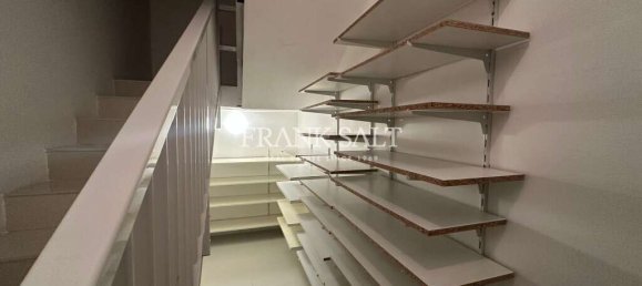 3 chambres Maison à Fgura, Malta No. 8232 12