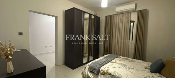 3 chambres Maison à Fgura, Malta No. 8232 10