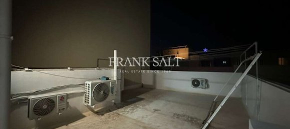 3 chambres Maison à Fgura, Malta No. 8232 26