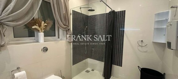 3 chambres Maison à Fgura, Malta No. 8232 16