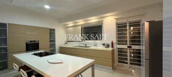 3 chambres Maison à Fgura, Malta No. 8232 6