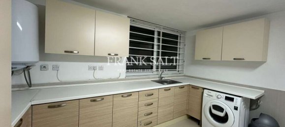 3 chambres Maison à Fgura, Malta No. 8232 20