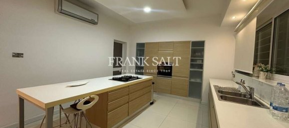 3 chambres Maison à Fgura, Malta No. 8232 7