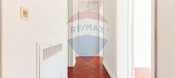 8 bedrooms Apartment in Lisbon, Portugal No. 80996 15