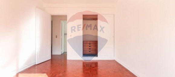 8 bedrooms Apartment in Lisbon, Portugal No. 80996 11