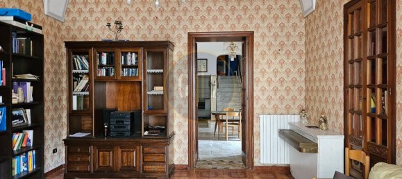 5 rooms House in Martano, Italy No. 274101 27