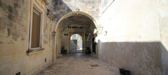 5 rooms House in Martano, Italy No. 274101 26