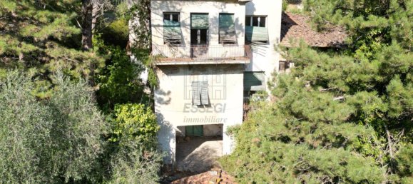 5 rooms House in Lucca, Italy No. 103475 8