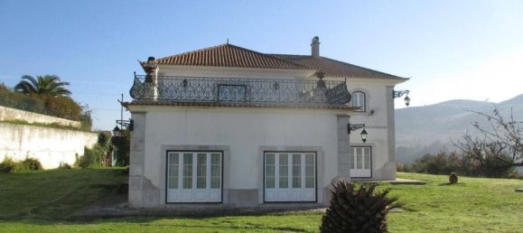 4 bedrooms Castles in Bucelas, Portugal No. 46841 3