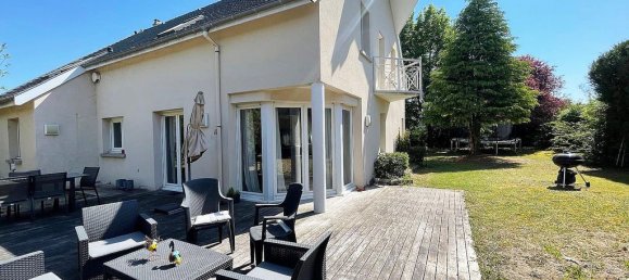 5 bedrooms House in Taissy, France No. 271403 8