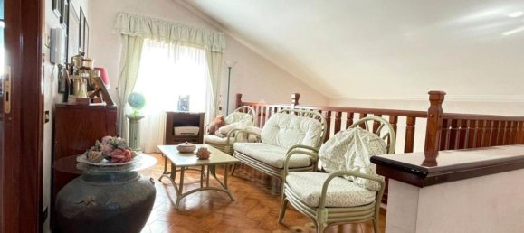 Villa de 5 divisões em Guidonia Montecelio, Italy N.º 33032 12