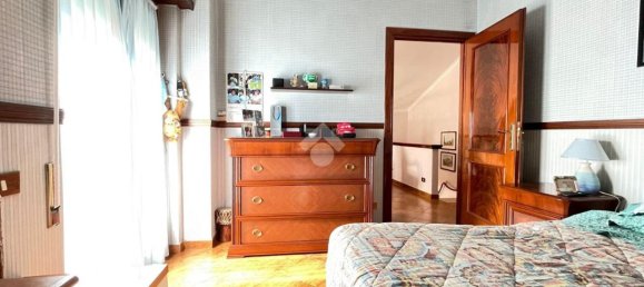 Villa de 5 divisões em Guidonia Montecelio, Italy N.º 33032 13