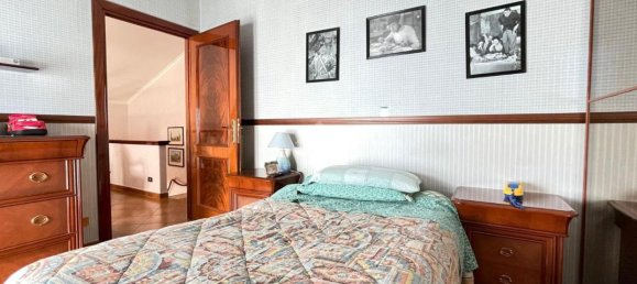 Villa de 5 divisões em Guidonia Montecelio, Italy N.º 33032 14