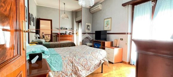 Villa de 5 divisões em Guidonia Montecelio, Italy N.º 33032 15