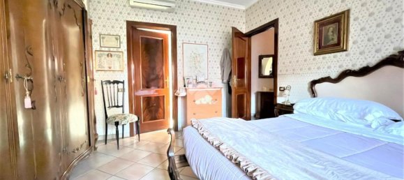 Villa de 5 divisões em Guidonia Montecelio, Italy N.º 33032 11