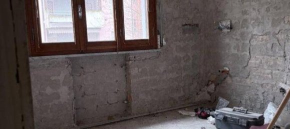 6 rooms Apartment in Traversetolo, Italy No. 41974 5