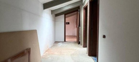 6 rooms Apartment in Traversetolo, Italy No. 41974 30