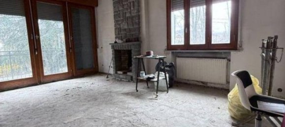 6 rooms Apartment in Traversetolo, Italy No. 41974 17