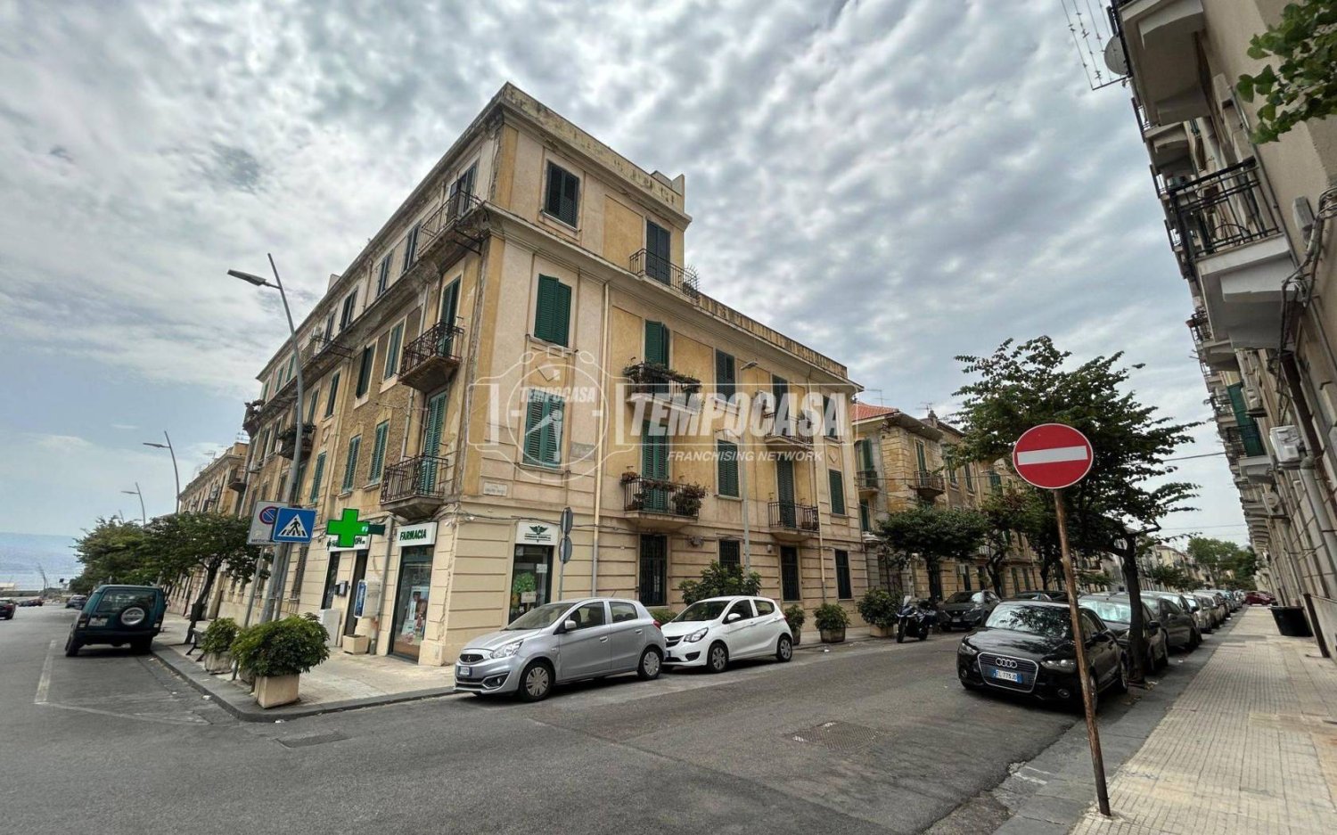 Пентхаус с 1 спальней в Мессина, Италия № 285978